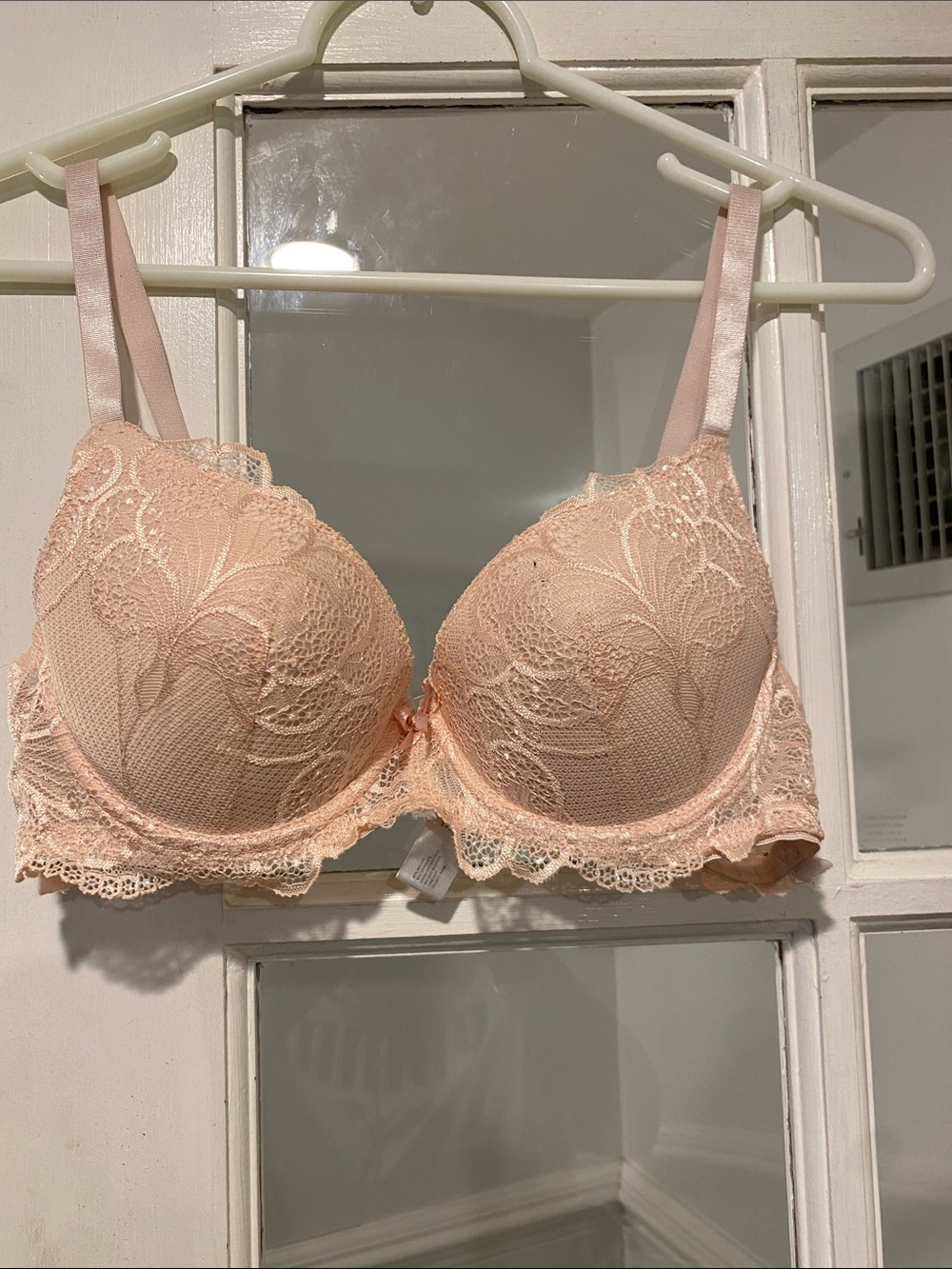 Bluxe size 34C Bra good condition